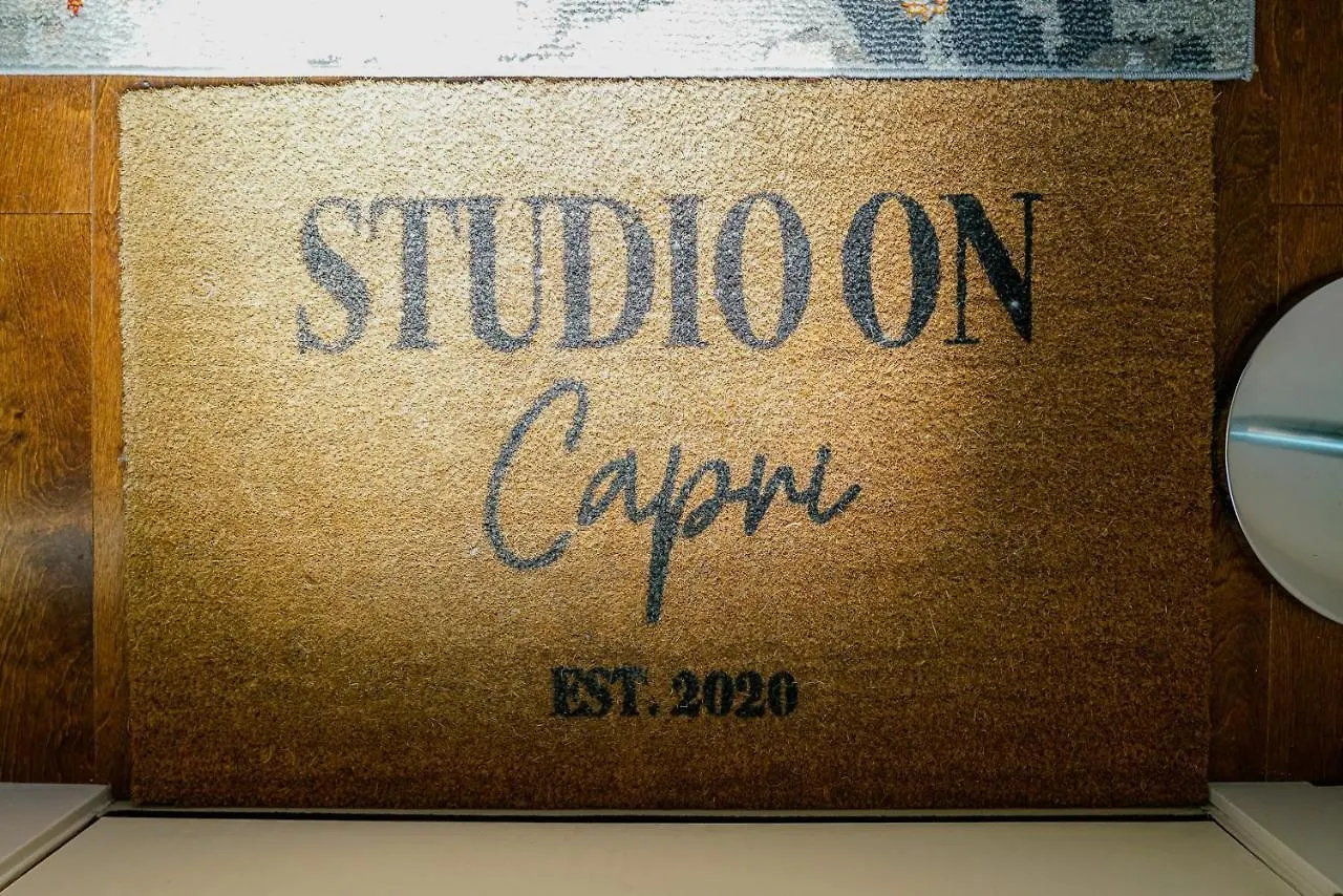 Studio On Capri Κάλγκαρι Bed and Breakfast