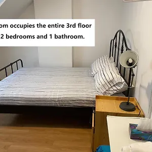 Quad With Private Bathroom 536a-two Bedrooms Guest house Toronto